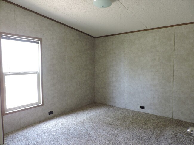 Building Photo - 4110 Jeanette Ln