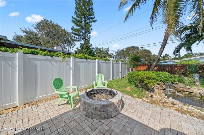 Building Photo - 317 Gemini Dr