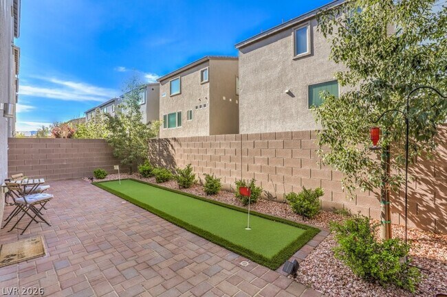 Building Photo - 8086 Misty Canyon Ave