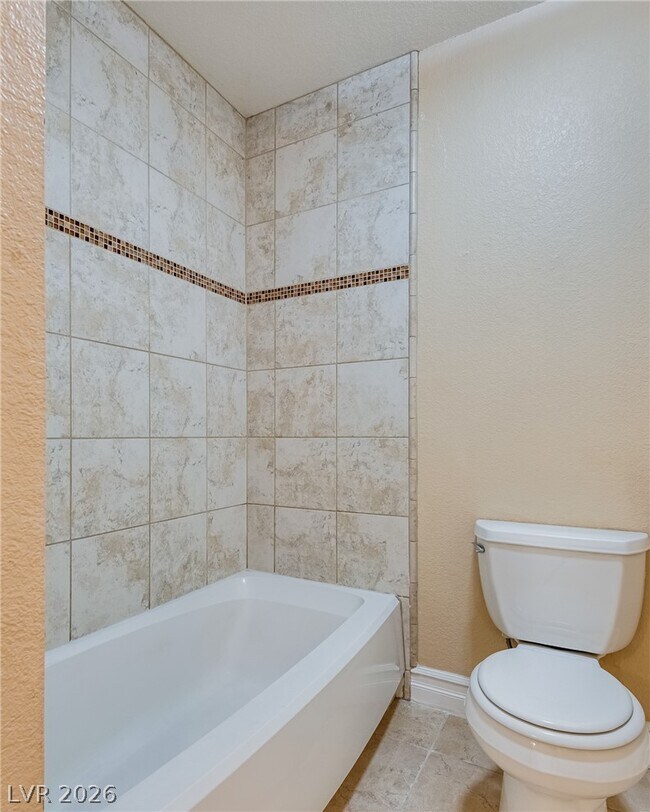 Building Photo - 1900 Villa Palms Ct