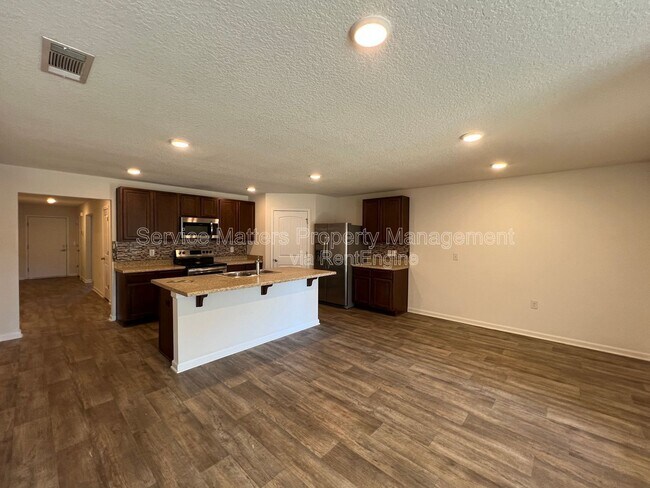 Building Photo - 4080 Roosevelt Way