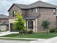 Building Photo - 528 Sigourney Wy