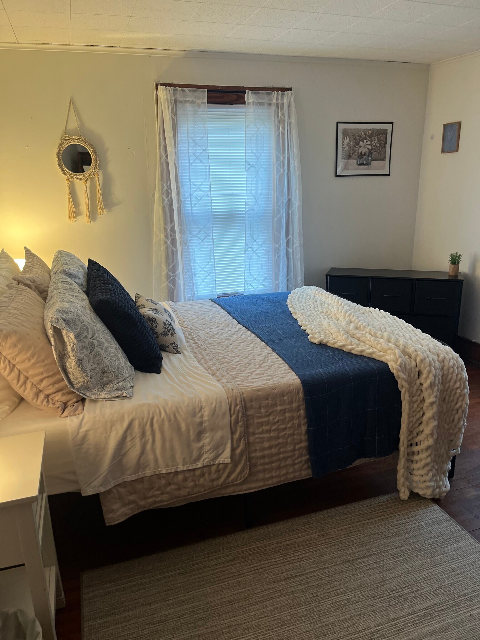 Bedroom with queen bed and large closet! - 52 West St