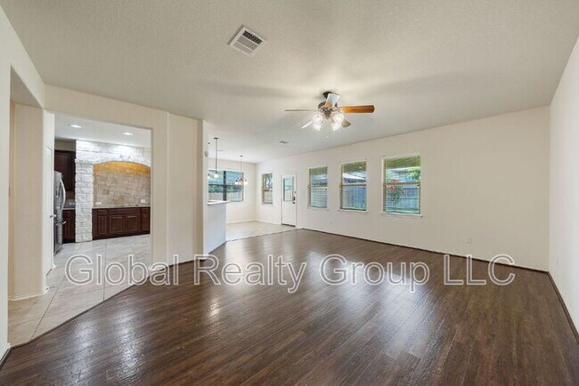 Building Photo - 2118 Pecan Haven