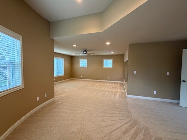 Building Photo - 36101 SE Turnberry St