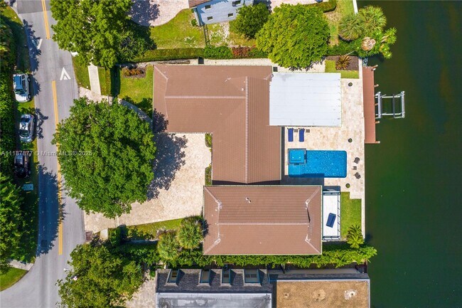 Building Photo - 1025 Diplomat Pkwy