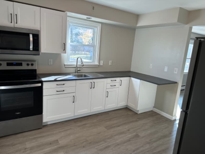 Primary Photo - 202 Lincoln St