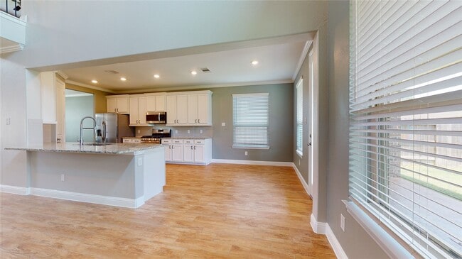 Building Photo - 17351 Grand Canyon Rd