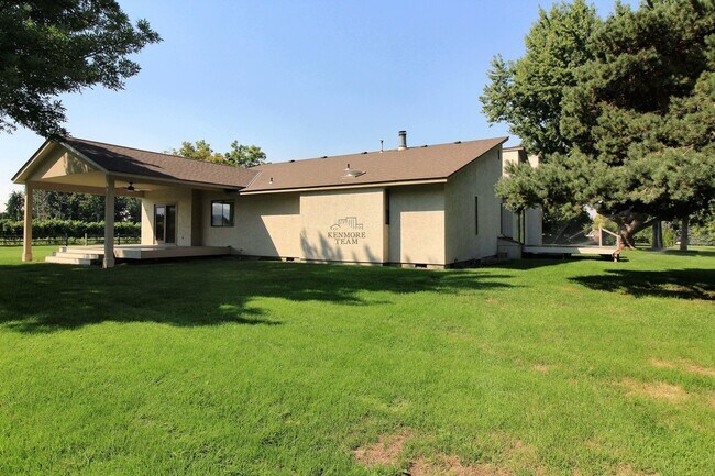 Building Photo - 4 Bedroom, 3 Bath Home in West Richland