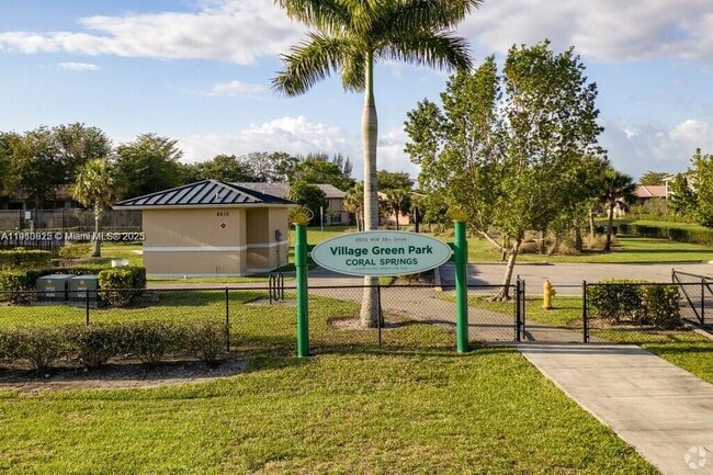 Building Photo - 8947 NW 33rd St