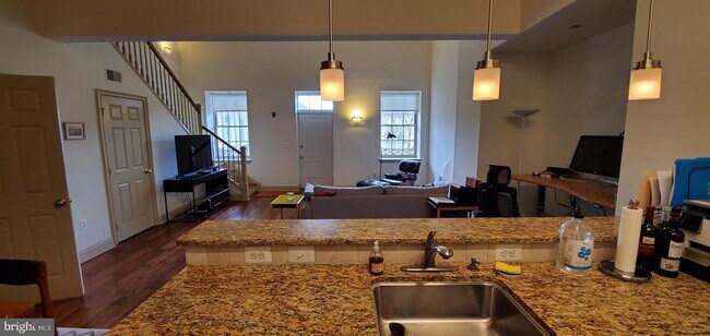 Building Photo - 1 Academy Cir