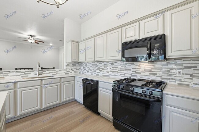 Building Photo - 309 Canterbury Dr