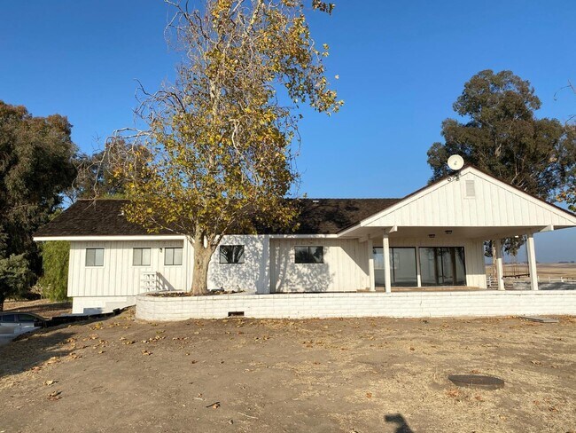 Primary Photo - 41181 Wide Awake Ranch Rd