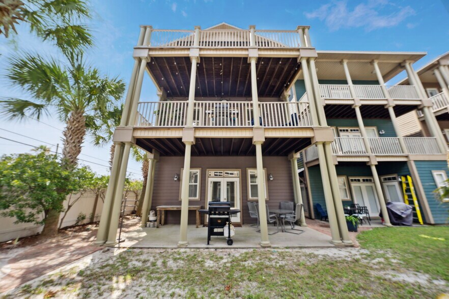 Building Photo - 6226 Thomas Dr