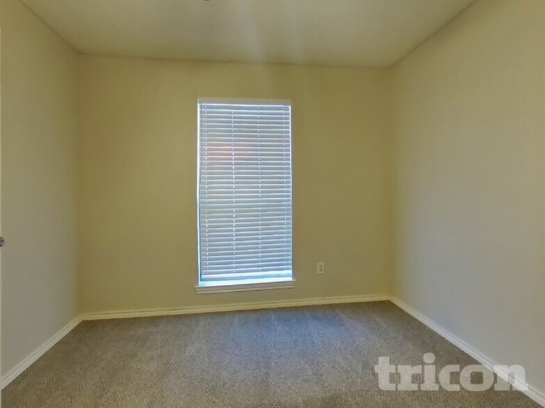 Building Photo - 2442 Antler Trail