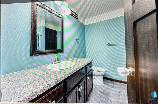 Building Photo - 1304 N Archer Dr