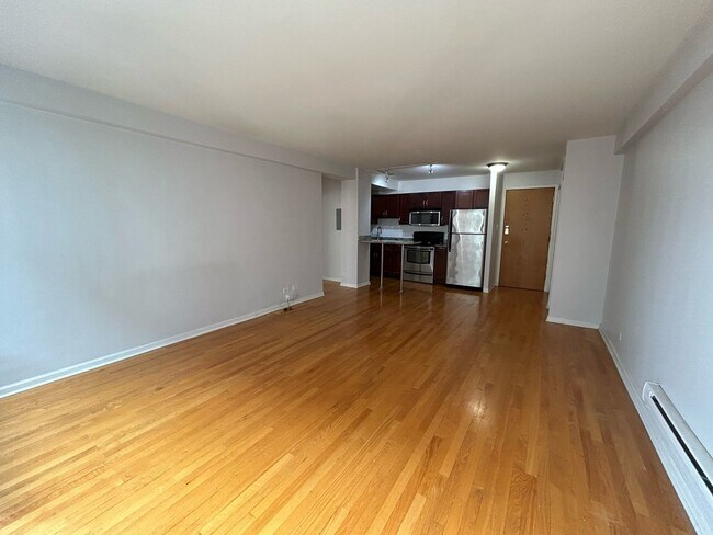 Building Photo - 4180 N Marine Dr
