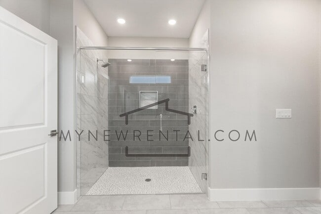 Building Photo - Deposit-Free! Modern, energy efficient hom...