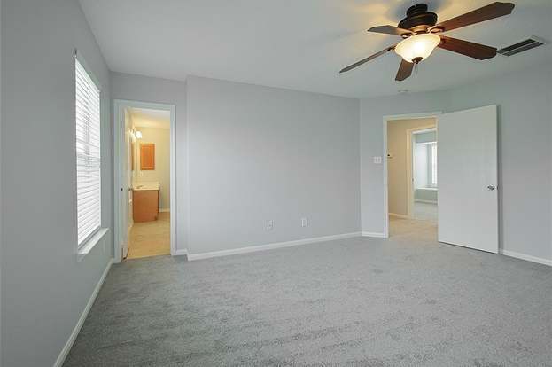 Building Photo - 3403 Legends Garden Dr