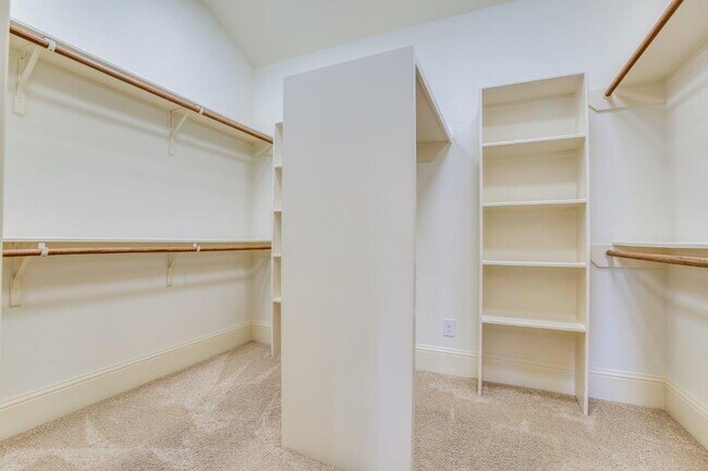 Building Photo - Luxury East Shore Living | Lake Woodlands Views | Near Market Street & Hughes Landing