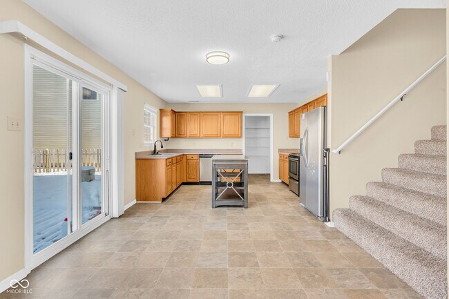 Building Photo - 8818 Browns Valley Ln