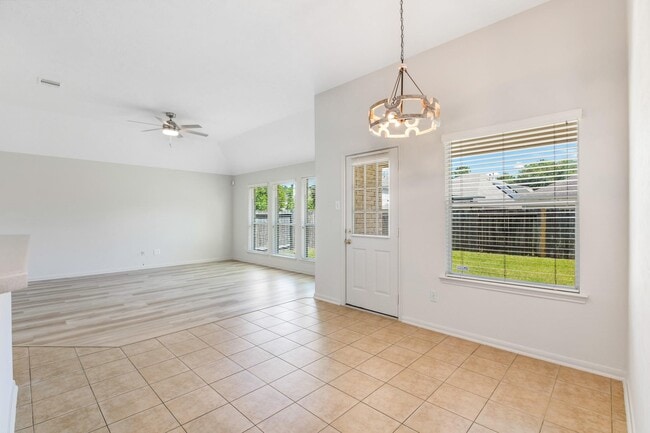 Building Photo - 26127 Bent Meadow Ct
