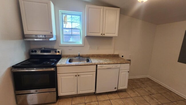 Building Photo - 4 Arnco Second St