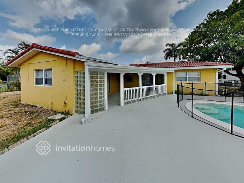 Building Photo - 7608 NW 43rd Ct