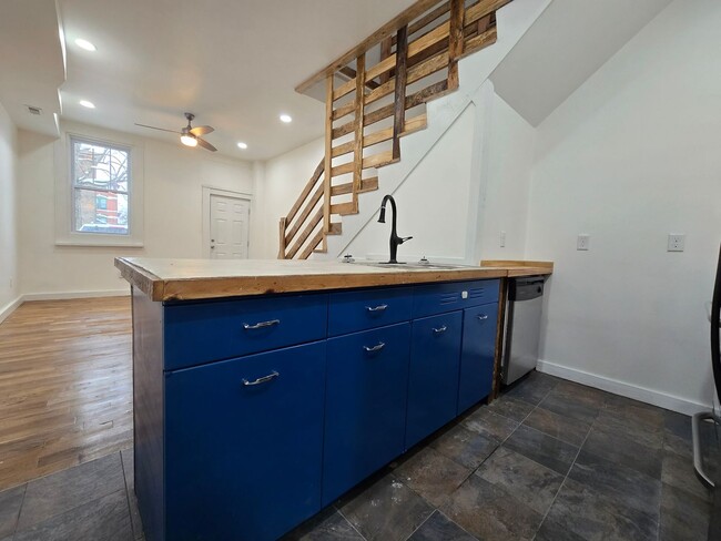 Building Photo - Be the First !  Beautifully renovated $165...