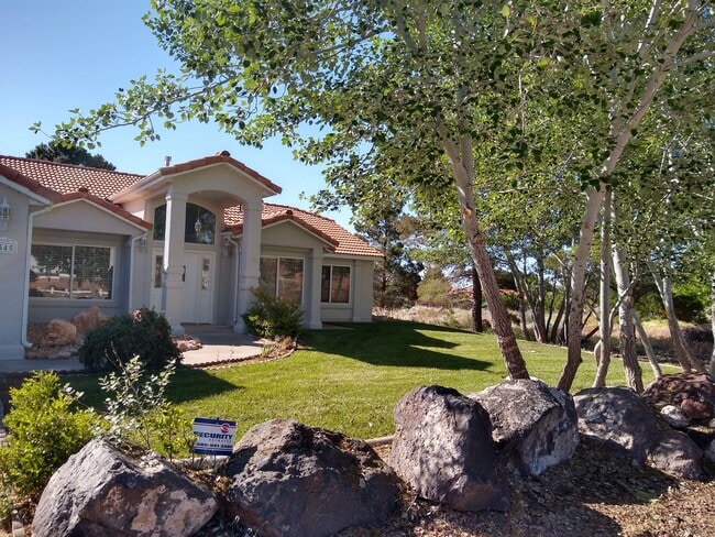 Primary Photo - 1545 W 5650 N