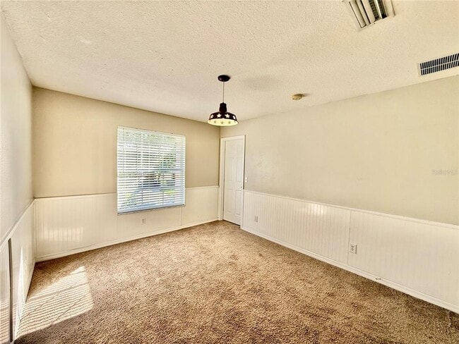 Building Photo - 11161 Creek Haven Dr