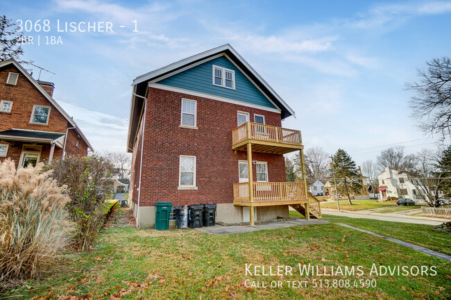 Building Photo - Spacious, gorgeous renovation