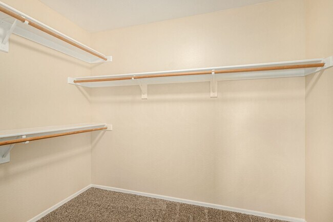 Building Photo - STUNNING 5 Bedroom Home in Peoria!