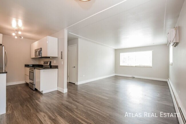 Building Photo - 3150 N Harlan St