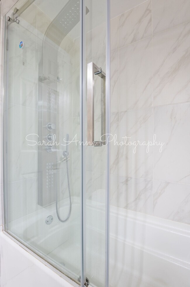 Building Photo - 426 Jefferson St