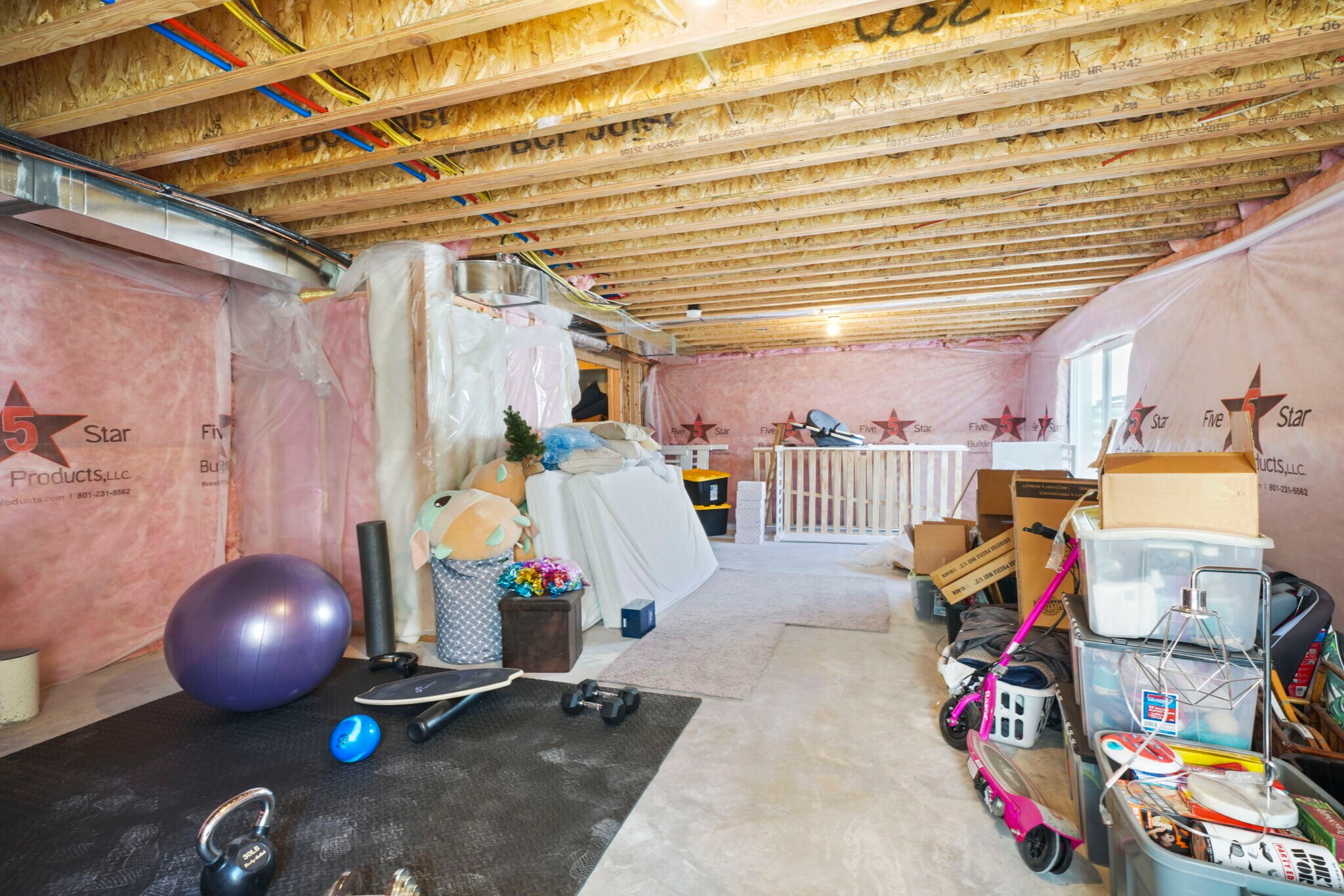 Building Photo - 7192 N Silver Spring Way