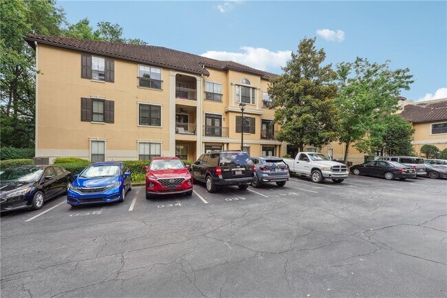 Building Photo - 3777 Peachtree Rd NE