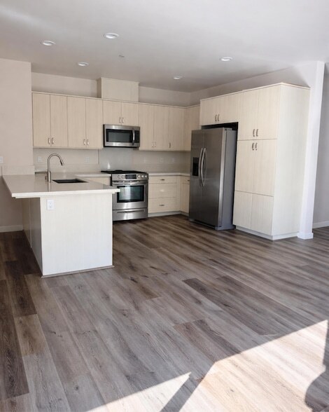 Building Photo - 80 Old Mission Dr