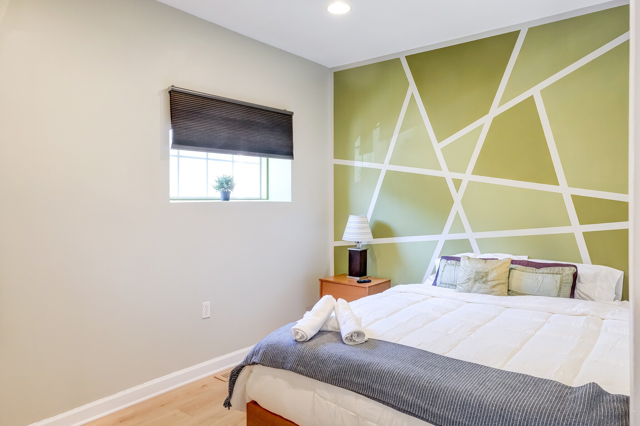 Bedrooms 1 - 1337 Harvard St NW