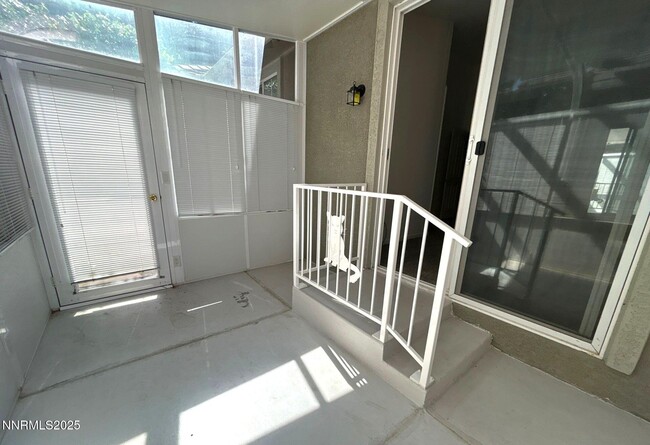 Building Photo - 2662 Pride Dr