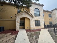 Building Photo - GREAT LOCATION NEAR MEDICAL & USAA | 3 BED...