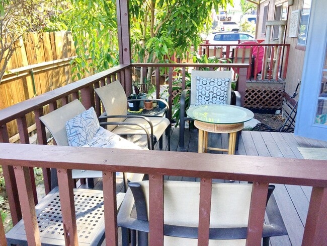 Building Photo - Remodeled Furnished 2 bed / 2 Bath Ohana in Waiehu - Includes Most Utilities