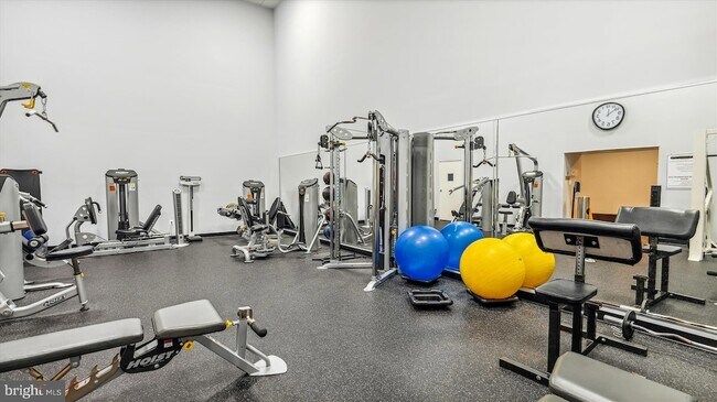 Building Photo - 5809 Nicholson Ln