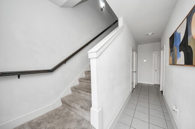 Building Photo - 3642 Griggs Rd