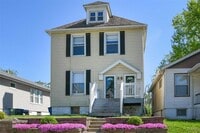 Building Photo - 6812 W Park Ave