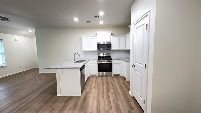 Building Photo - 1217 NW 113th St