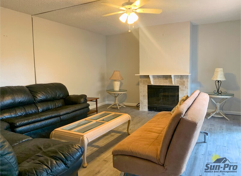 Building Photo - 179 Moonstone Ct