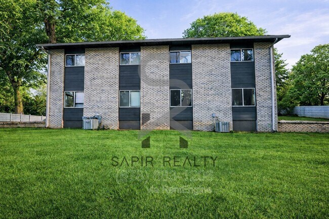 Building Photo - 1277 Goodwin Rd NE