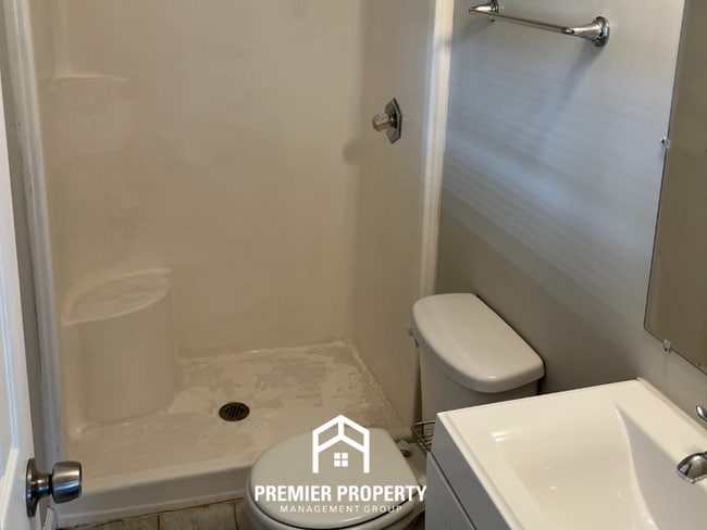 Building Photo - 239 Wilbanks Rd