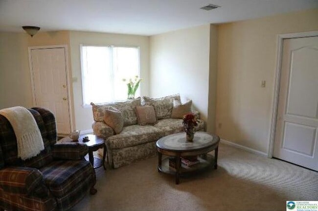 Building Photo - 163 Lindfield Cir